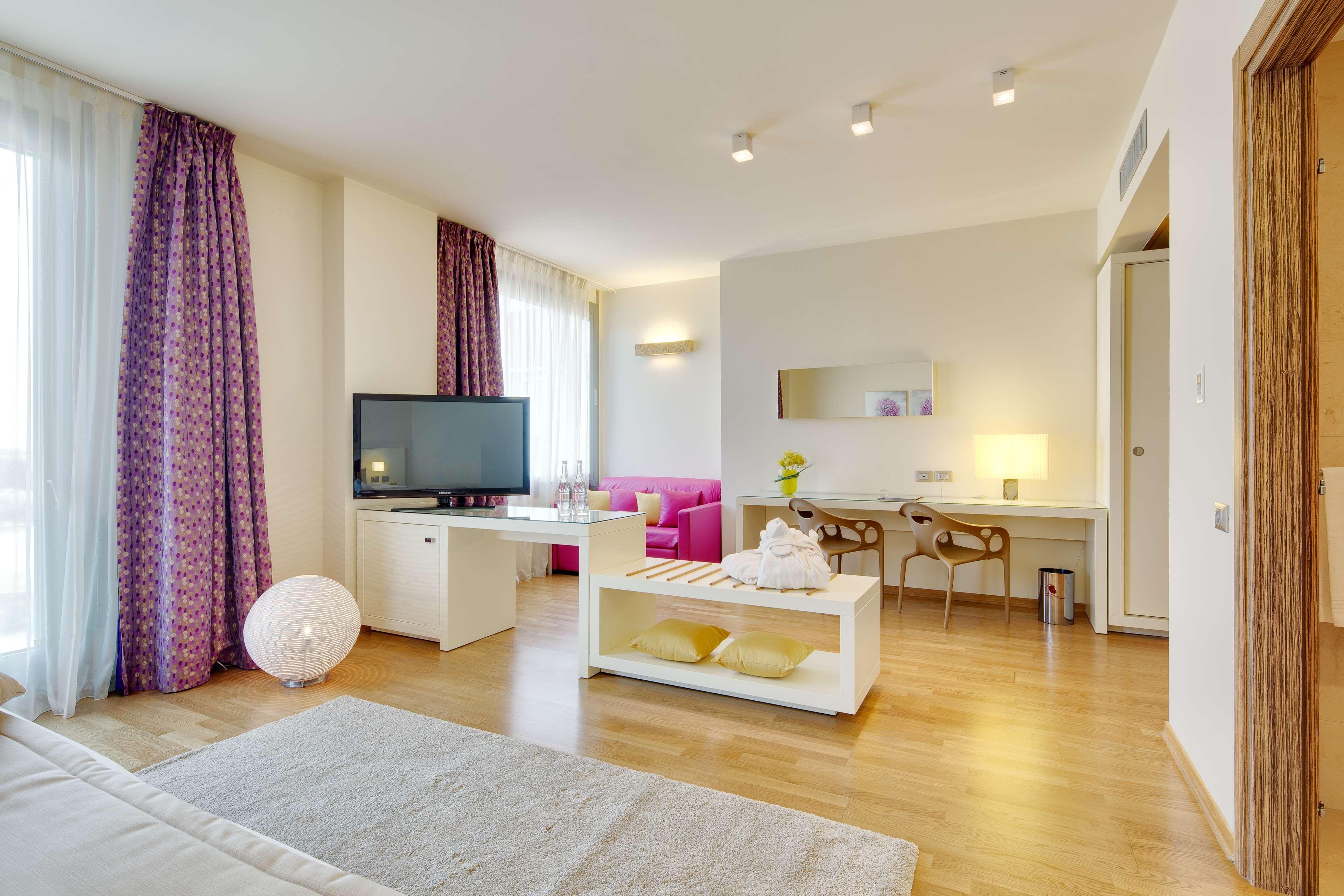 Best Western Plus Leone Di Messapia Hotel & Conference เลชเช ภายนอก รูปภาพ